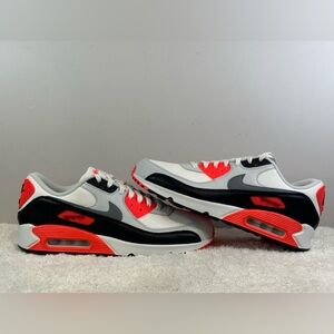 Nike Air Max Athletic Shoes - Gray, Black, Red